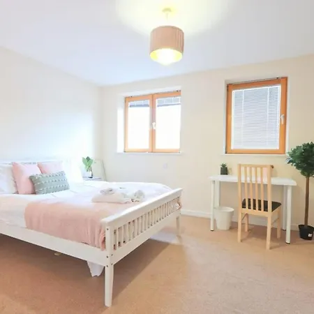 Holiday home Two Bedroom Townhouse Walking Distance From Temple Meads Bristol